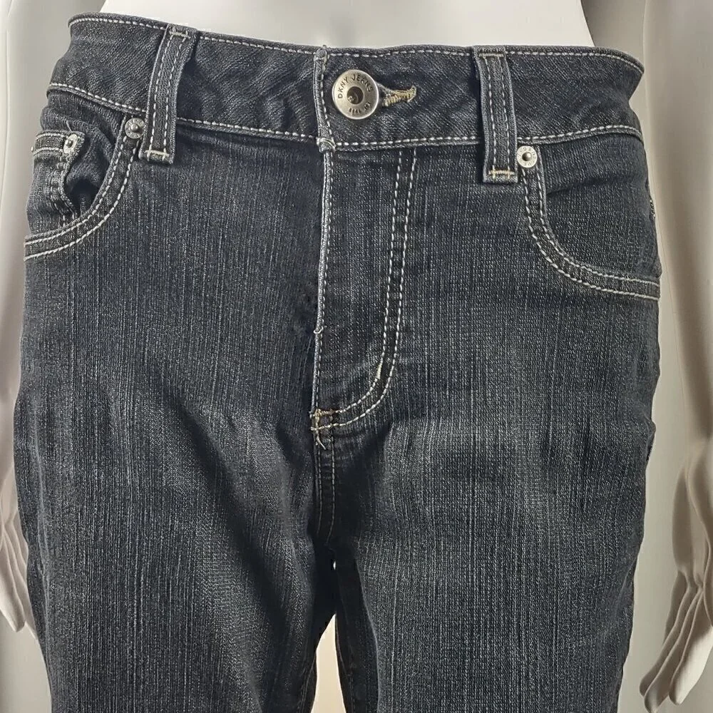 DKNY SOHO Women's Cotton Blend Five Pocket Wide Leg Blue Jeans Size 6S/C - Picture 2 of 11